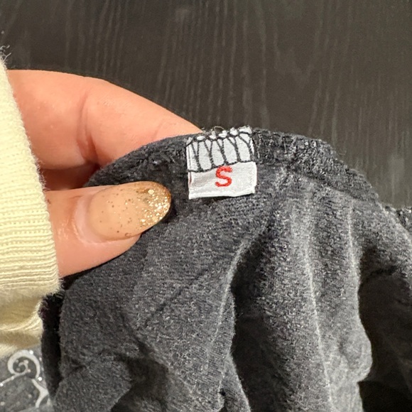 Affliction Women's Charcoal Long Sleeve Tee size small - Picture 11 of 11